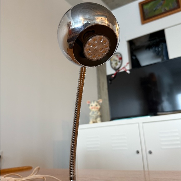 Vintage 60s Chrome Space Age Gooseneck Lamp in Perfect Working Condition - Picture 7 of 13